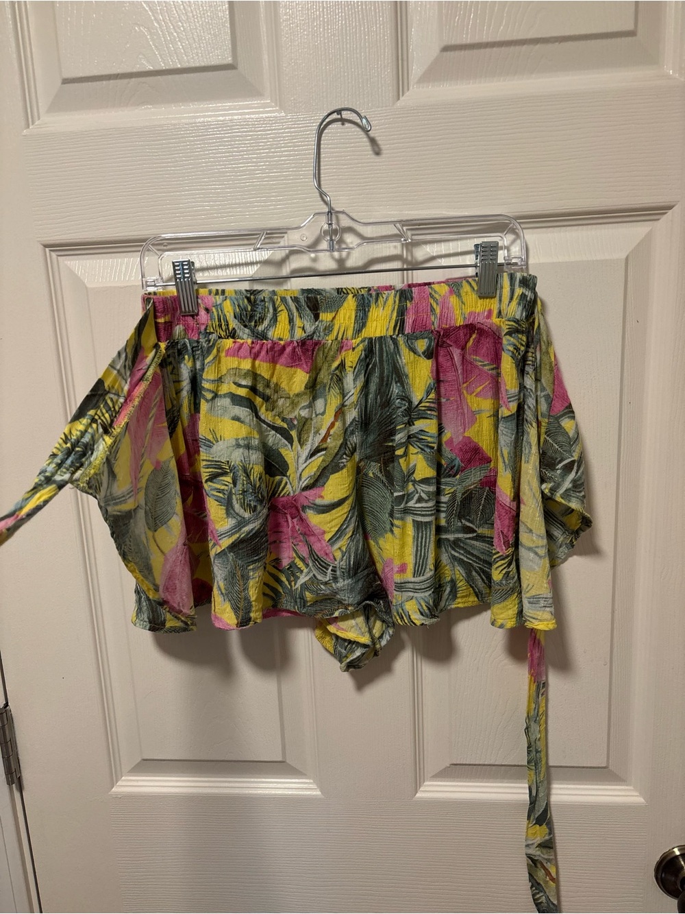 Cynthia Rowley Tropical Wrap Skort Shorts Medium 100% Rayon - Picture 6 of 10